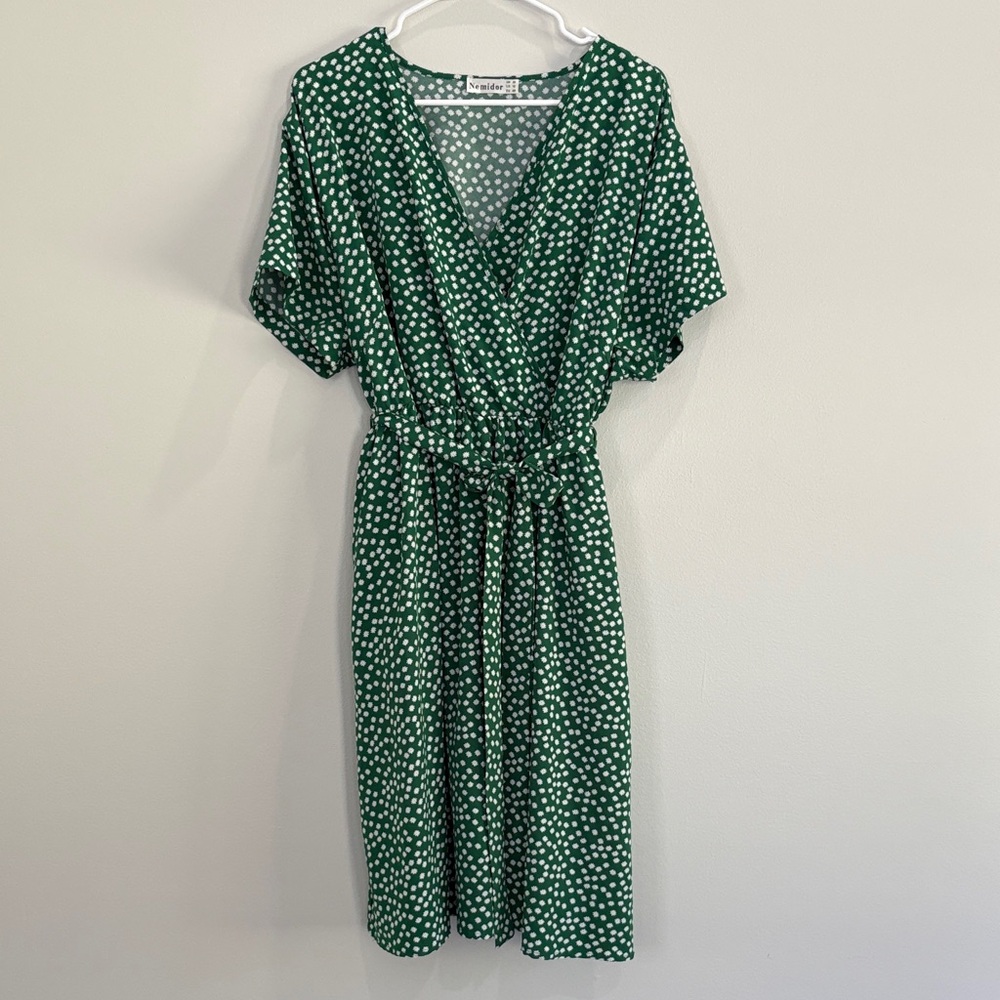 Elegant Green Polka Dot Midi Dress